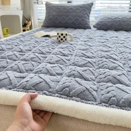 Yatak Pad Kış Peluş Peluş Sıcak Yatak Toppers Ev Tekstil İnce Tatami Mat Yurt Tek Çift Yatak Çift Yatak Katlama Çarpısı Yatak Ketenleri 231120