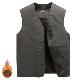 Mens Vests Winter Cotton Sleeveless Jacket Men Fur Lined Coats Military Tactical Korean Fashion Tops Fishing Outdoor Coat 231118