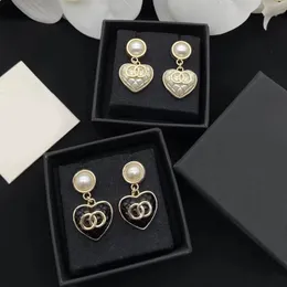 Pearl Heart Dangle oorbellen Designer voor vrouw Frans luxe merk C Letter Camellia Drop oorbellen Hoogwaardige bruiloft Gift