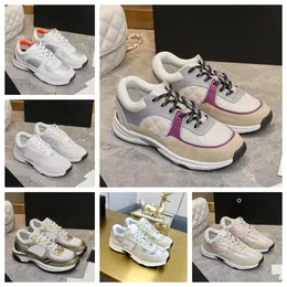 designer sneakers casual skor kalvskinn nylon reflekterande tyg mocka effekt vintage mocka läderskor kvinnor lapptäcke fritid lyx loafer skor karriär