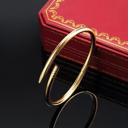 Populärt mode nagel rosguld manschettarmband kvinnor män älskar gåva utan låda lyxdesigner smycken