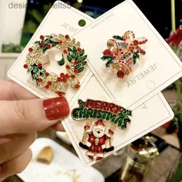 Pins Brooches Xmas Enamel Brooch Snowman Santa Claus Tree Wreath Metal Pins Fashion Jewelry Gift For Women Merry Christmas Decor GiftsL231120
