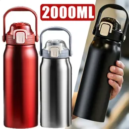Tassen 2L Tumbler Thermoflasche großes Fassungsvermögen mit Strohhalm Edelstahl Thermalwasser kalt und Tasse Vakuumflasche Gym 231118