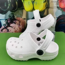 Çocuklar flip flop terlik tasarımcısı Toddlers Croc sandalet delik takma tıkanma kızlar kızlar plaj ayakkabıları bebekler bebek gündelik yaz gençlik çocuk slaytlar