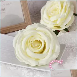 Fiori nuziali Nuovi capolini di rose artificiali da 9 cm Seta decorativa Decorazione per feste Bouquet da parete Bianco Dht8N