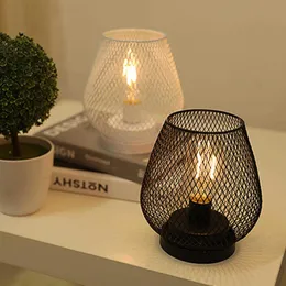 S Metal Cage Table Round -formad LED -lykta batteridriven trådlös lampa för bröllop Party Home Decor Candle Holder AA230421