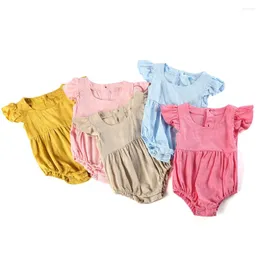 Rompers Wholesale Summer Born Romper Baby Girls Linen Flutter Sleeve Plain bodysuits kläder för spädbarn 0-24m