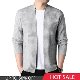 Camisolas masculinas de luxo moda de malha cardigan abacaxi xadrez bolsos casacos 2023 outono inverno casual designer homens roupas jaqueta ropa hombre 231120