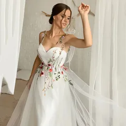 New Arrive Embroidered Floral Colorful Wedding Dress Sweetheart Straps Backless Bridal Birthday Gown Lace Up Fairy Bohemian Vestidos De Novia