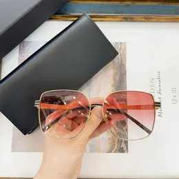 Óculos de sol de designer de moda para homens mulheres luxo pc quadro óculos de sol clássico adumbral acessórios com caixa e caso melhor presente