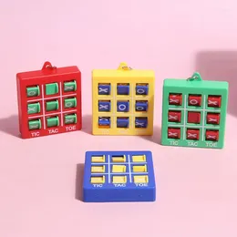 Party Favor 1PC Mini zainteresowanie Tic-Tac-Toe Game Blakein Pendant Puzzle Decompress Xo Spin Chess's Chess Toys