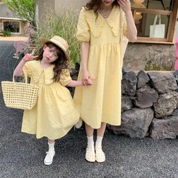 Family Matching Outfits HoneyCherry Summer Mother-daughter Parent-child Dresses Girls Thin Dresses Mother Daughter Matching Clothes 230421