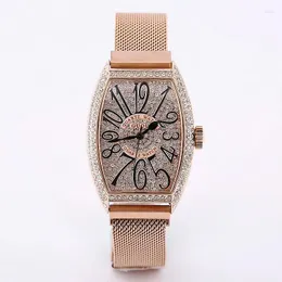 Wristwatches 2023 Super Women Watches Rose Gold Quartz Dress Rhinestone Barrel Casual Montre Femme