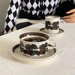 Mugs Medieval Coffee Cups and Saucers Ceramic Brown Anemone Hand-painted Coffee Cups Retro Afternoon Tea Mug Water Mugs 231120