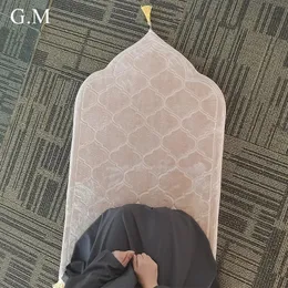 Teppich Hochwertiger, luxuriöser, gepolsterter Gebetsteppich, rutschfester, bequemer Plüsch-Gebetsteppich, leichter Reise-Gebetsteppich, ein einzigartiges islamisches Geschenk 231120