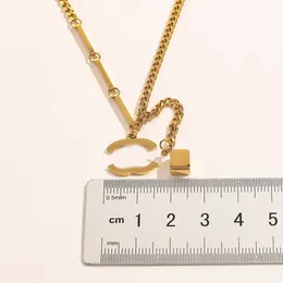 Luxury Design Necklace 18K Gold Plated Stainless Steel Necklaces Choker Chain Square Letter Pendant Fashion Womens Wedding Love Gifts Jewelry Accessories ZZ1411