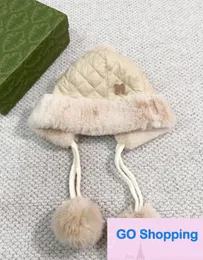 Koreansk stil päls boll öronmuffs hatt kvinnlig vinter förtjockning termisk och vindtät plysch Bonnet utomhus reser cykla kallt skydd ushanka