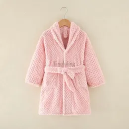 Pyjamas Baby Girls Clothes Winter Flanell Robes For Kids Teen Bathrobe 4 14 Y Barn Pink Blue Navy Bath Handduk 231121