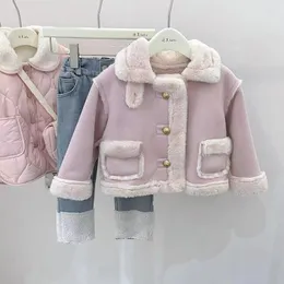 معطف لأسفل النسخة الكورية أطفال شتاء أفخم وأثخن الملابس 2023 للفتيات الجلود السترة الربيع السترة عارضة