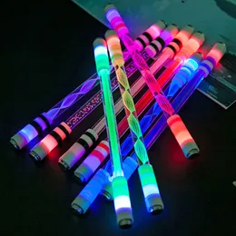 Aydınlatılmış Dönen Kalem Yaratıcı Rolling Special Pen Çocuklar Serbest Basınç Dönemi Cep LED Flaş Flashing Pen Noel Cadılar Bayramı LX034