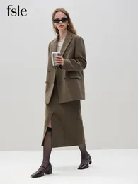 مزيج من الصوف النسائي FSLE 100 Brown Edgenment Blazer Skirt مجموعة من الياقات ذات المسكنات المزدوجة المضرب