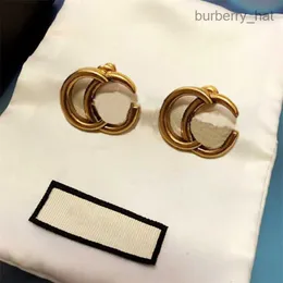 Pearl Earrings Stud Womens Luxury Earings Designer smycken Small Heart Vintage Ohrringe Gold Plated Cjeweler Flower Man Fashion Dangle Earring