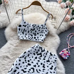 ثياب Singreiny Leopard Print Women Two Summer Mini Camis Tophigh Weist Skirt Short Suits Fashion Sexy Knitted Sets 230422