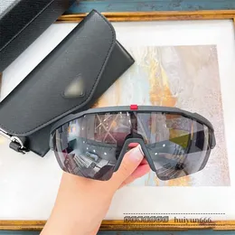Modedesigner Mens solglasögon för män och kvinnor som cyklar ögonvård SPS03X Klassisk personlighet Sunshade Glasögon Kvinnlig silver reflekterande film med polariserat ljus