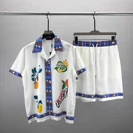 Ścieżki 24ssmen 2023 Tennis Flowers Stripes Men Kobiety Krótki zestaw T Shrt Hawaii Beach Suit Koszulka Hip Hop Koszulka Para garnitury S-2