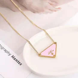 Necklaces Black White Pink Moissanite Chain Triangle Letter Pendant Necklace Luxury Brand Designer Jewelry Titanium Steel Pendants Chain Men Women Unisex Gift