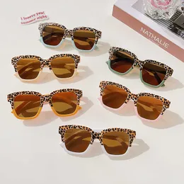 Sunglasses Crianas da moda do vintage leopardo dupla cor uv400 culos de sol menina ao ar livre proteo solar culos criana proteo para os olhos J230422