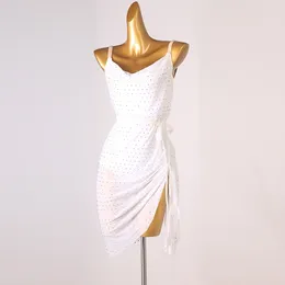 Bühnenkleidung White Diamond Latin Dance Competition Open Back Rumba Cha Performance Dress Line