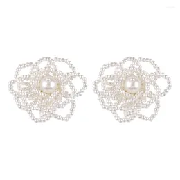 Studörhängen Elegant koreansk ihålig blommönster Imitation Pärla för kvinnor Bröllop Brudsmycken Boucle D'Oreille Perle 2023
