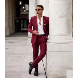 Erkekler Şık Katı Erkekler Burgundy Moda Çentik Kapan Akıllı Giyim Formal Düğün Damat Smokin 2 Parça Erkek Takım İnce Fit