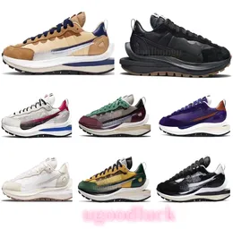 Designer Sneaker Sacais Zoom Cortez 3.0 Sapatos Old Fashioned Branco Universidade Running Shoes Vaporwaffle Sesame Trainer Couro Camurça Waffle Sneakers