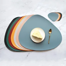 Maty stołowe Nordic Ins Style imitacja skórzane podkładki Wodoodporne dowód domowy w restauracji Trójkąt Trójkąt Izolowany