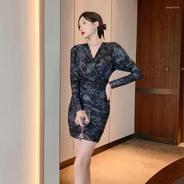 الفساتين غير الرسمية الموضة الكورية خمر طويلة الأكمام المقلدة الحرير MINI فستان النساء أنيقة القهوة كسر الترتر خلات نحيفة قصيرة الإناث