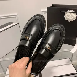 Zapato de vestir mocasines de mujer serie vintage pisos de diseñador de lujo ocio estilo británico clásico negro blanco zapatos de cuero de viaje