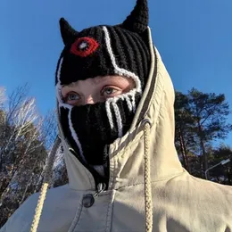 Beanie Kafatası Kapakları Cadılar Bayramı Balaclava Küçük Şeytan Şapkası Boynuz Maskerade Parti Komik Kapüşonlu Beanie Maskesi 231122