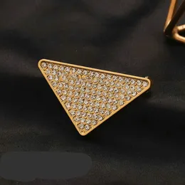 Spille di marca di moda Spille di alta qualità P Lettere Strass Perla Pin Spilla Gioielli Accessori di abbigliamento di lusso