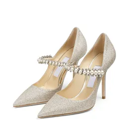 Kända kvinnors sandaler Baily 100 mm pumpar Italien Vackra spetsiga tår Pearl Crystal Ankle Sling Clastic Glitter Strass Designer Bankett Sandal High Heels Box EU 35-43