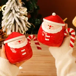 Кружки Креативная керамическая кружка Санта-Клауса Симпатичная рождественская шляпа с крышкой Ручной рисунок Большой емкости Чашка для воды Чашка для завтрака с молоком и кофе Подарок на день рождения 231121