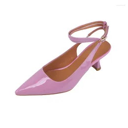 Sandaler 2023 Kvinnor naturläder 22-25 cm Fårskinn Kohude Pigskin Full Ankel Buckle High Heel Summer Shoes