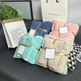 Designers Luxury Bath Towel Set Coral Velvet Designer Towel Letter Face Towels Absorbant Men Womens Wash Cloths Towels