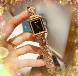 Топ-модель, женские часы с квадратным маленьким циферблатом, кварцевые часы с батареей, супер яркие часы с ремешком из нержавеющей стали, оригинальная застежка, аналоговые повседневные наручные часы Montre De Luxe, подарки