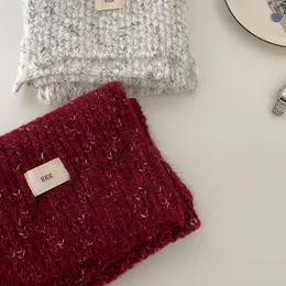 Lenço vermelho de natal de ano novo feminino outono e inverno coreano versátil cor sólida pescoço quente para homens luxo sentido na moda infinito