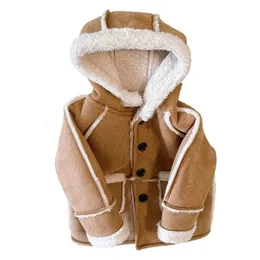 Casacos de inverno bebê com capuz casaco falso pele de cordeiro lã meninas meninos roupas engrossar tops quentes crianças coreanas parkas outerwear 231123