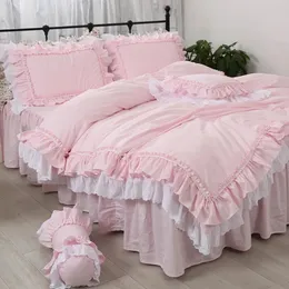 Bedding sets Amazing luxury bedding set pink queen size embroidery ruffle lace double duvet cover bedskirt princess Warm pillow case HM-17P 231122