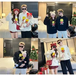 Family Matching Outfits Parent-child Clothing Couple Clothing Father Son Mother Daughter Clothing Autumn Winter Plush Sweaters for Family Outfits 231123
