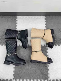 New Designer Kids Boots Leather Baby Shoes Size 26-35 ، بما في ذلك صناديق سلسلة صناديق للنسج المصنوعة من الجلد